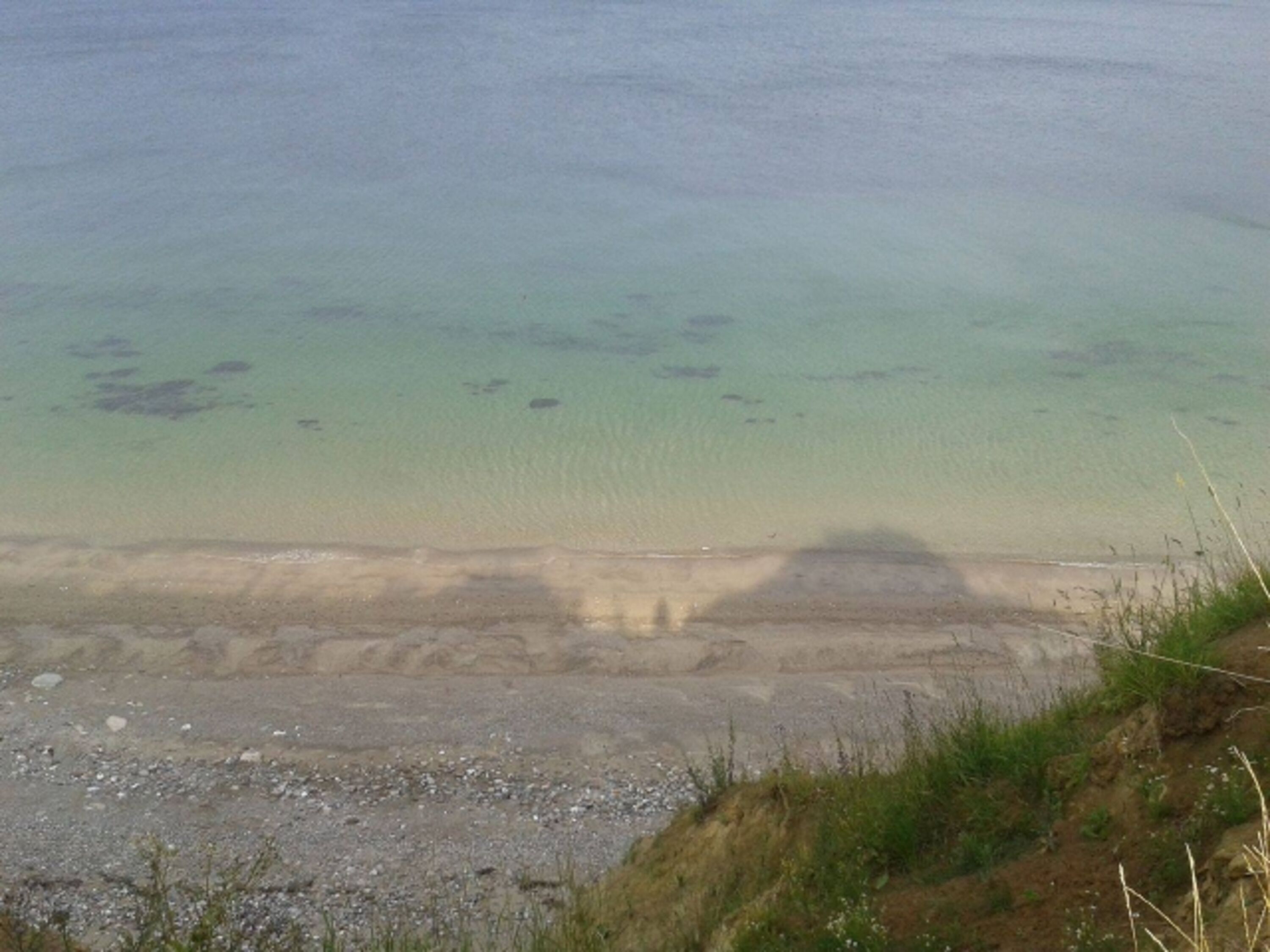 der Strand im Ort 