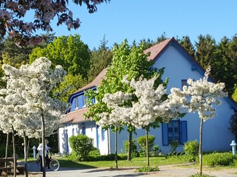 In diesem Haus finden Sie die Ferienwohnung