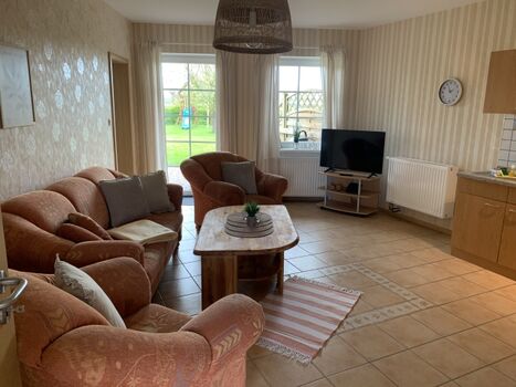 Wohnbereich mit Terrassenzugang