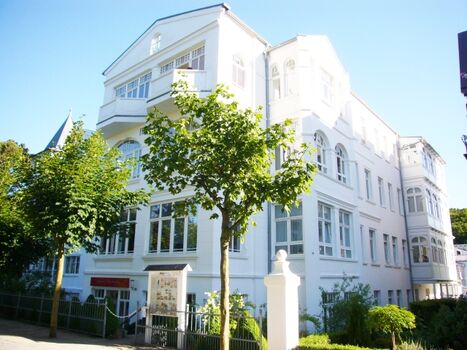 Die Villa Frigga am Strand in Binz.