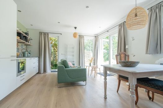 Das helle, neu erbaute Studio