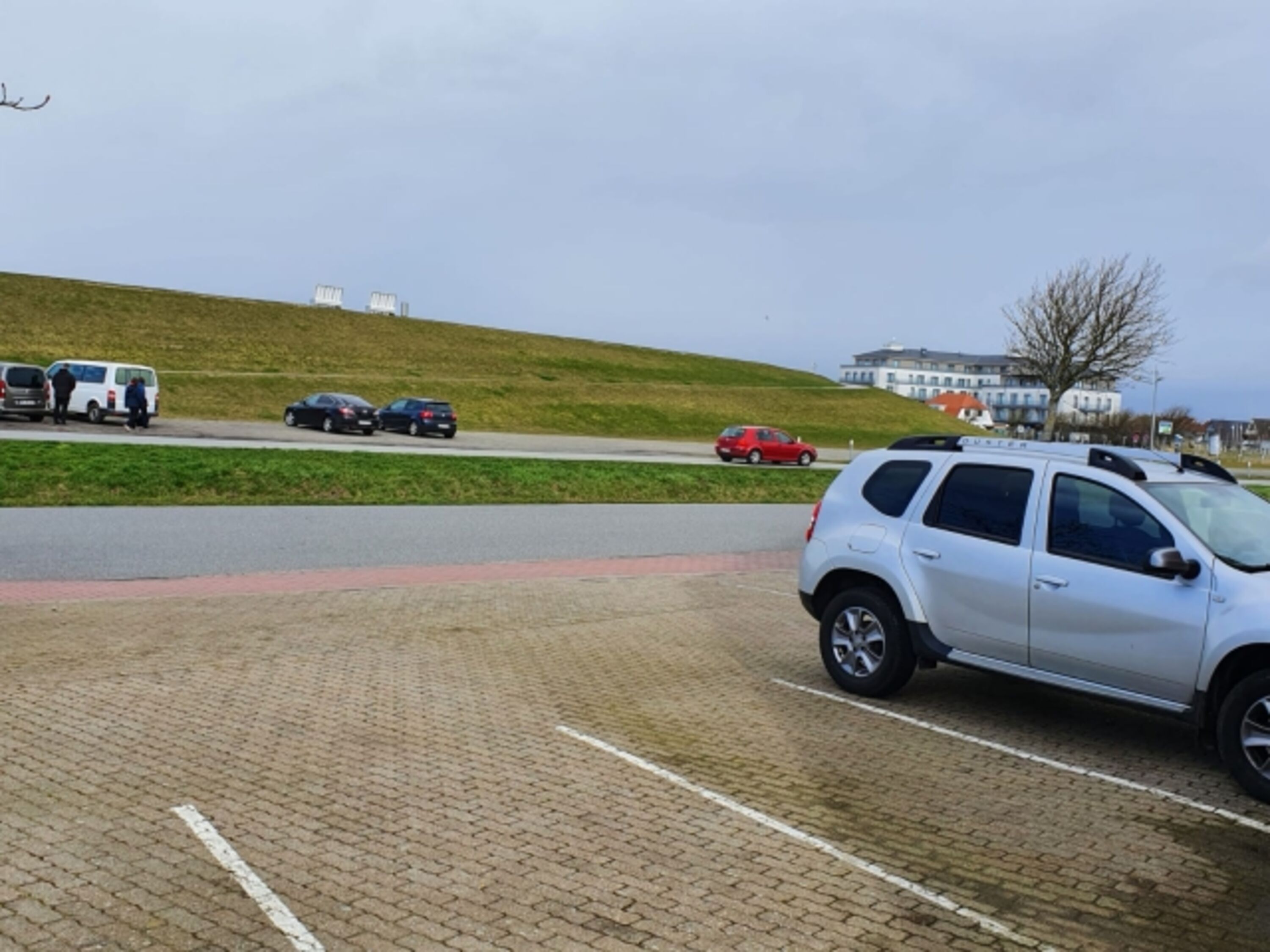 Parkplatz vor dem Haus