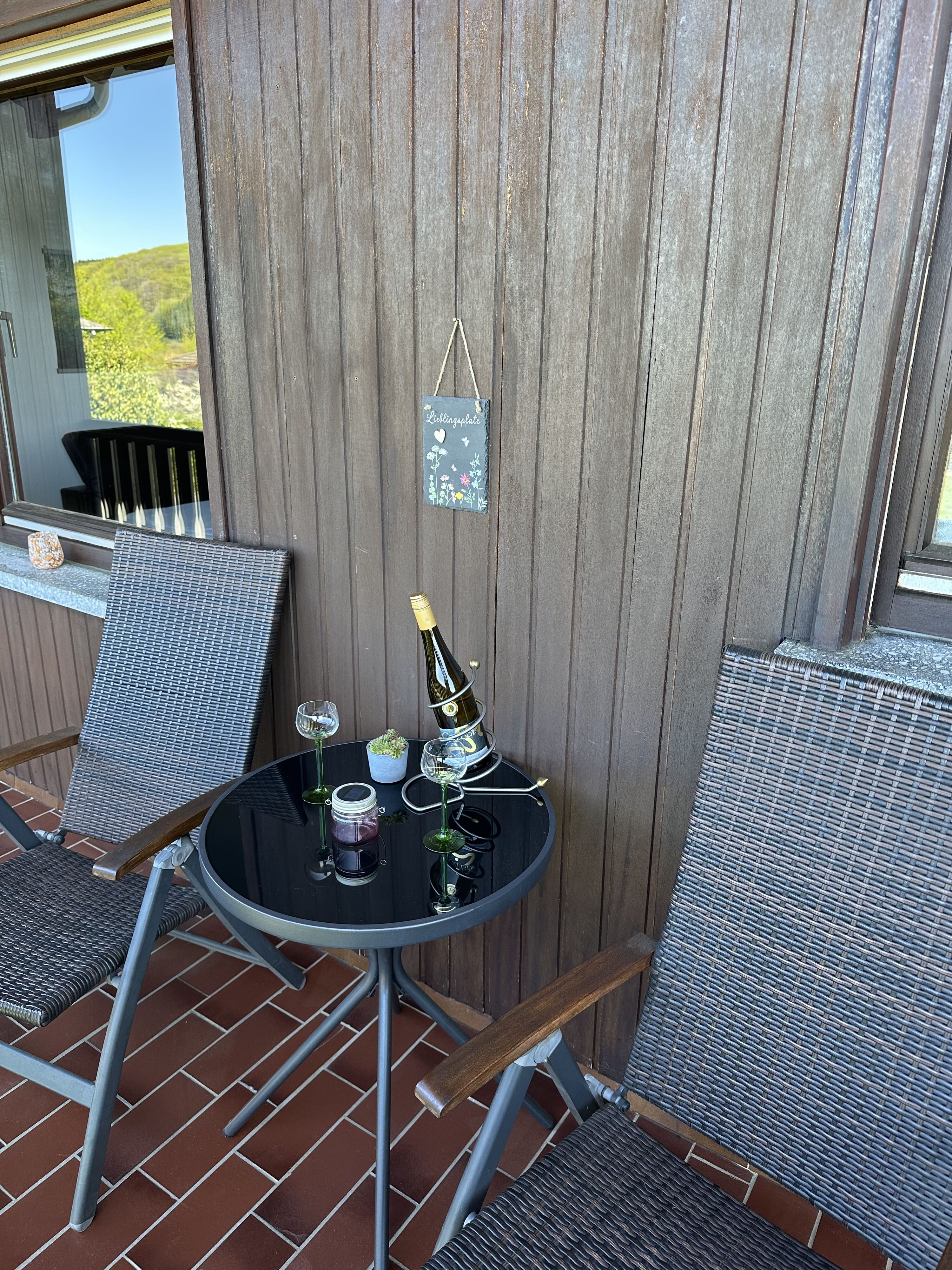 In der Abendsonne auf dem Balkon