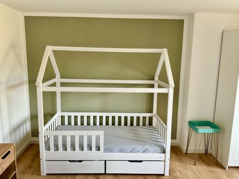 Schlafzimmer Kinderbett