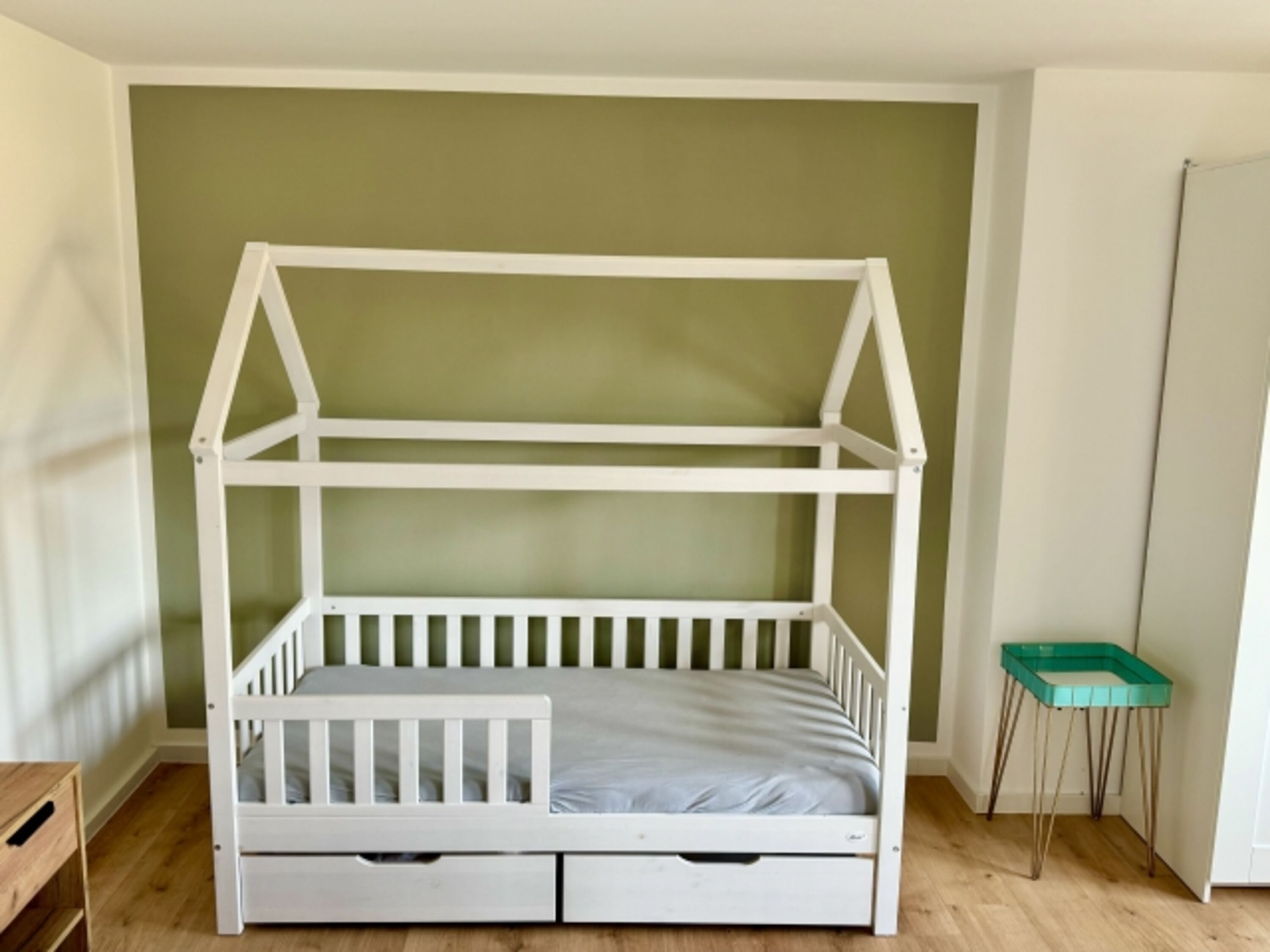 Schlafzimmer Kinderbett