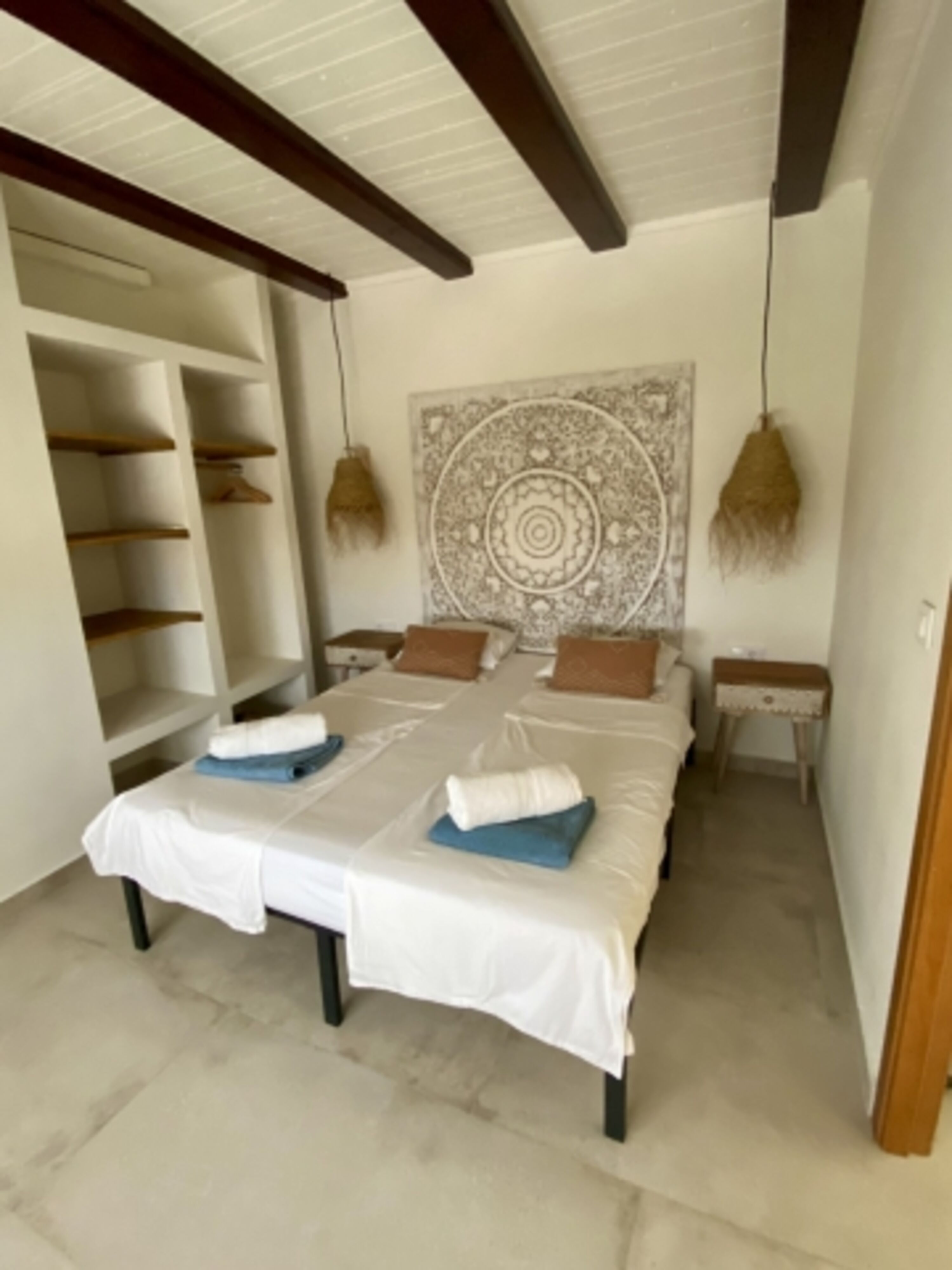 Schlafzimmer 1