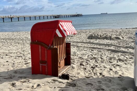 Der Strandkorb steht von Mai-September zur Verfügung.
