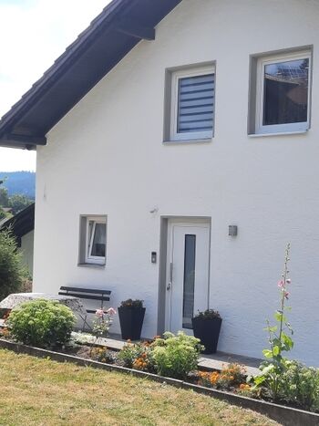 Eingang zur Ferienwohnung Kreuzhausblick