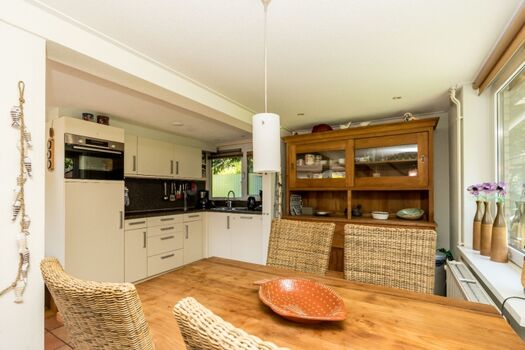 Gemütliche Essgruppe in der Küche