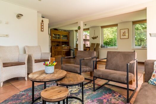 Das neue, geschmackvoll eingerichtete Wohnzimmer