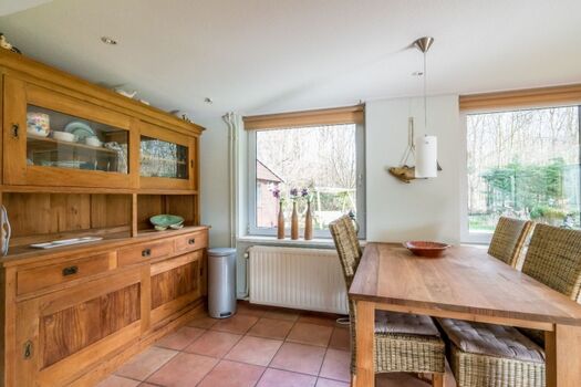 Gemütliche Essgruppe in der Küche