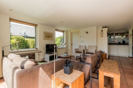 Wohnzimmer mit Digital-TV mit vielen deutschen Sendern