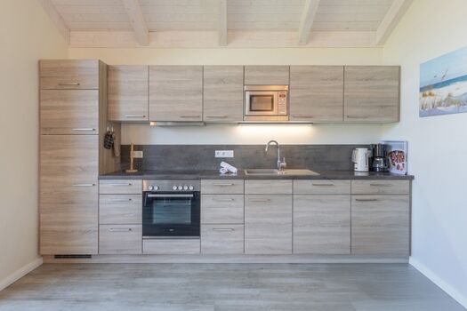 Wolken Blick: sehr gut ausgestattete Küche