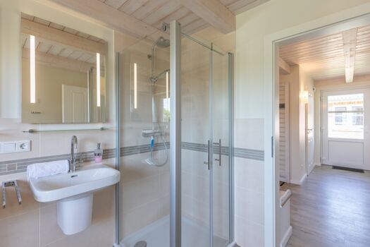 Wolken Blick: ebenerdige Dusche