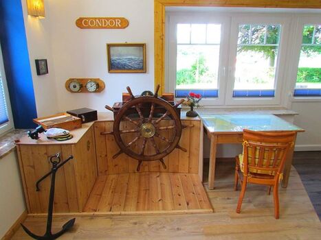 Der Segelschiff-Steuerstand der Ferienwohnung Backbord