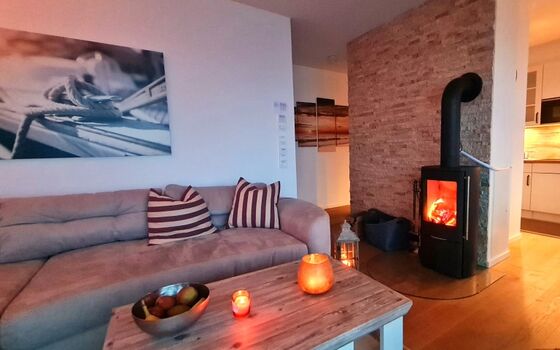 Abendstimmung mit Kamin