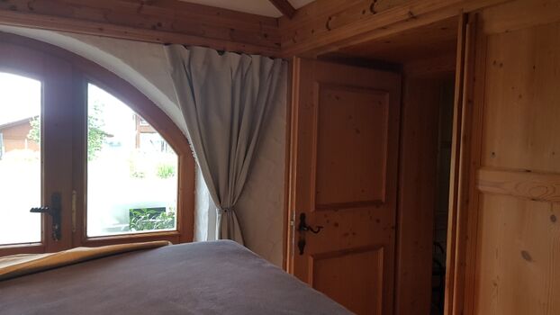 Wenn man zurück in den Wohnbereich geht,