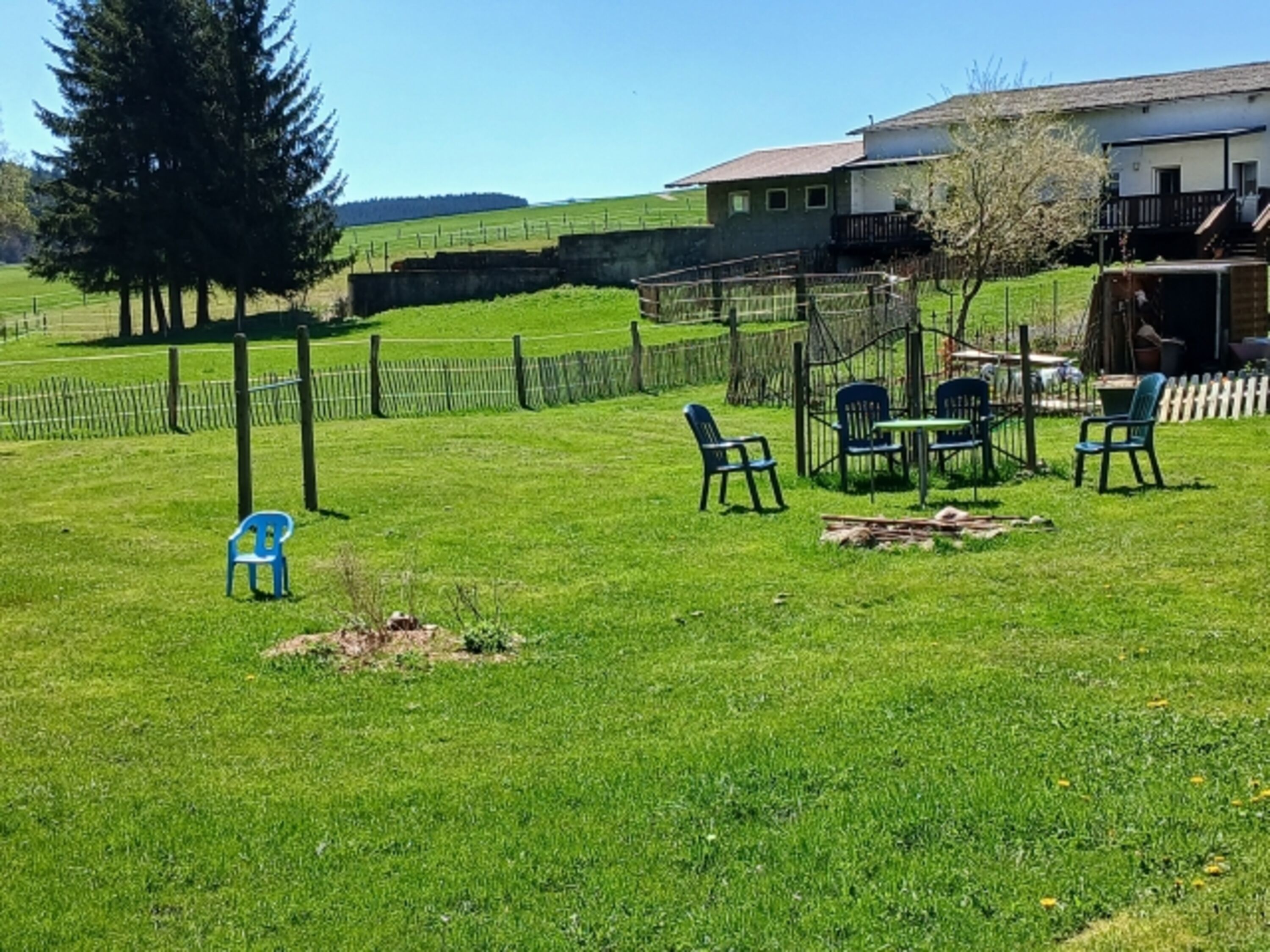 Grill- und Spielbereich