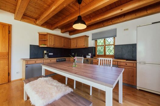 Küche und Essbereich