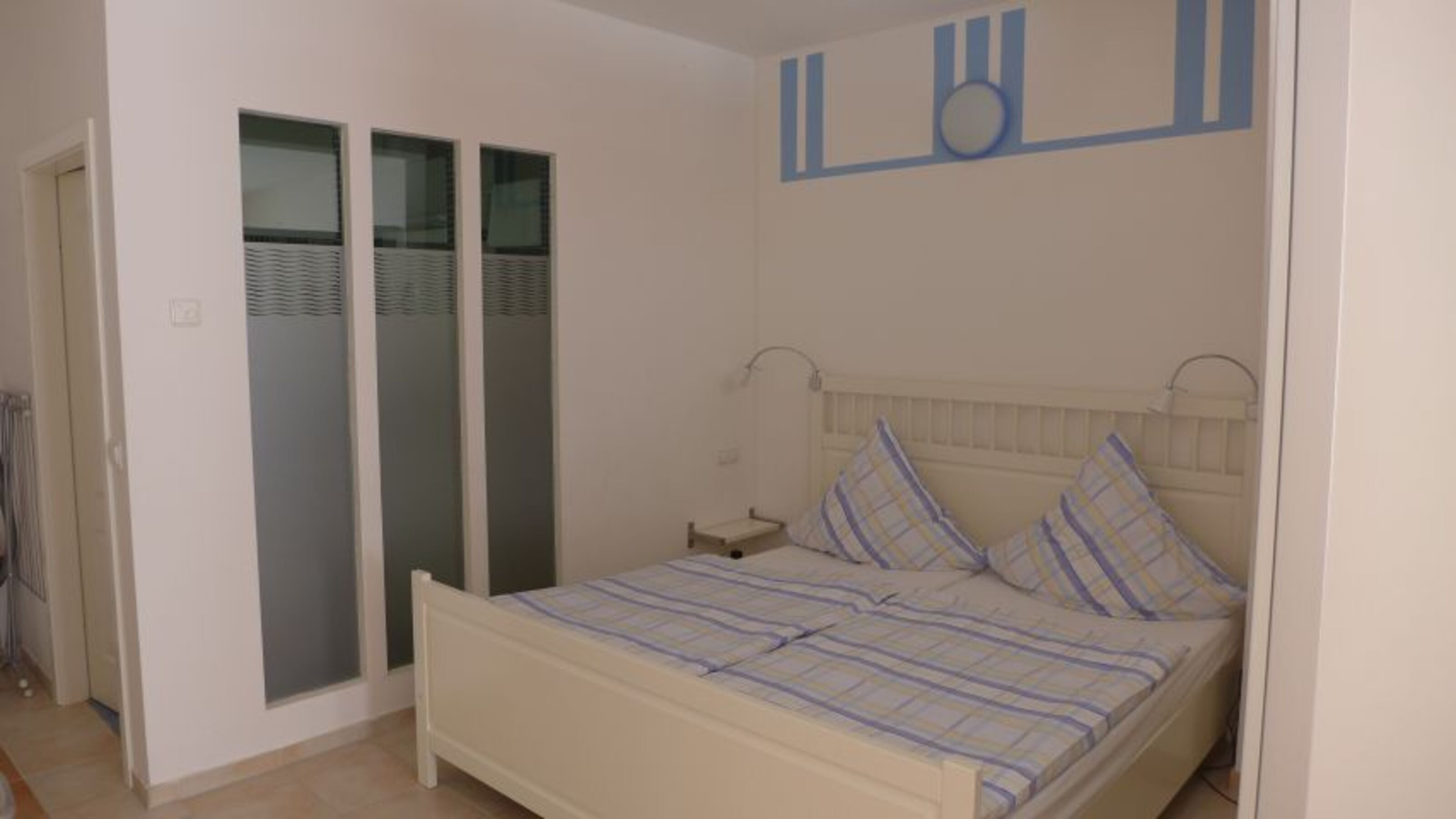 das Schlafzimmer
