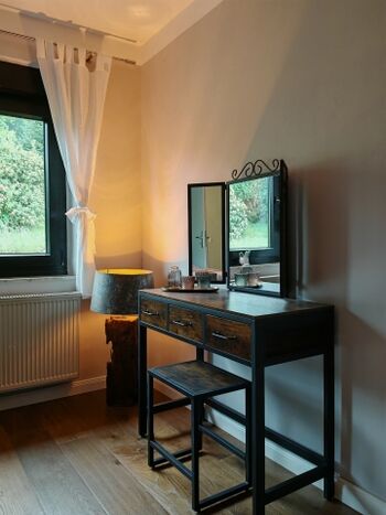 und vielen angenehmen Details 