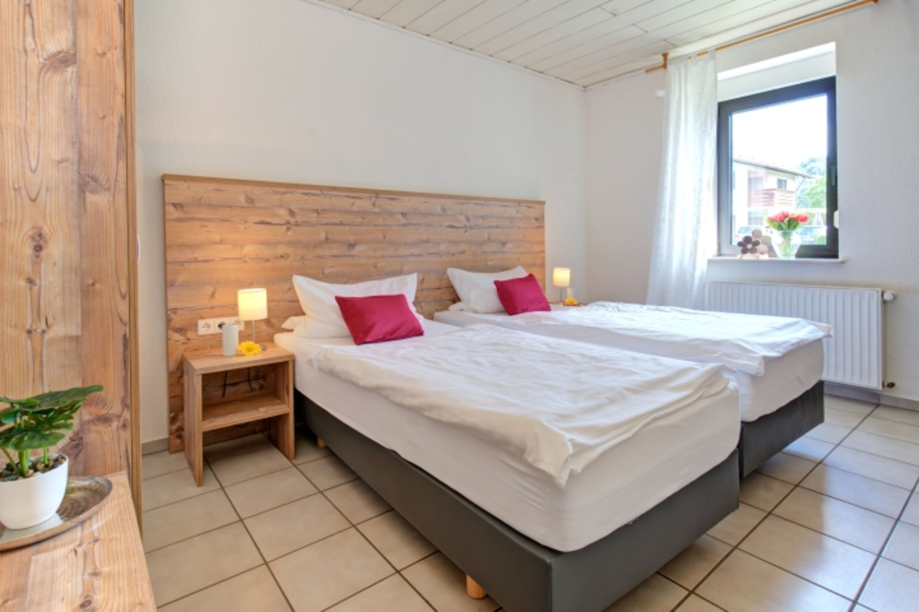 Schlafzimmer 1