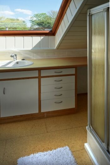  Badezimmer im Obergeschoss