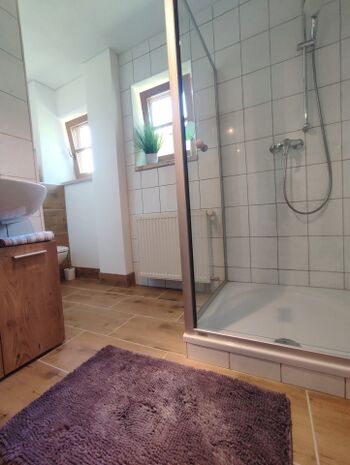 Tageslichtbad mit DU/WC und Waschmaschine