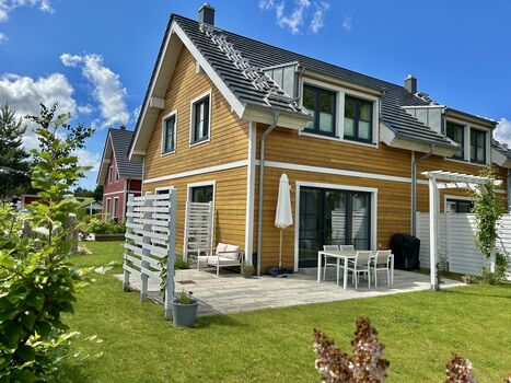 Schweden-Haus 100m zum Wasser mit Pool, Sauna, Garten, Kamin ...
