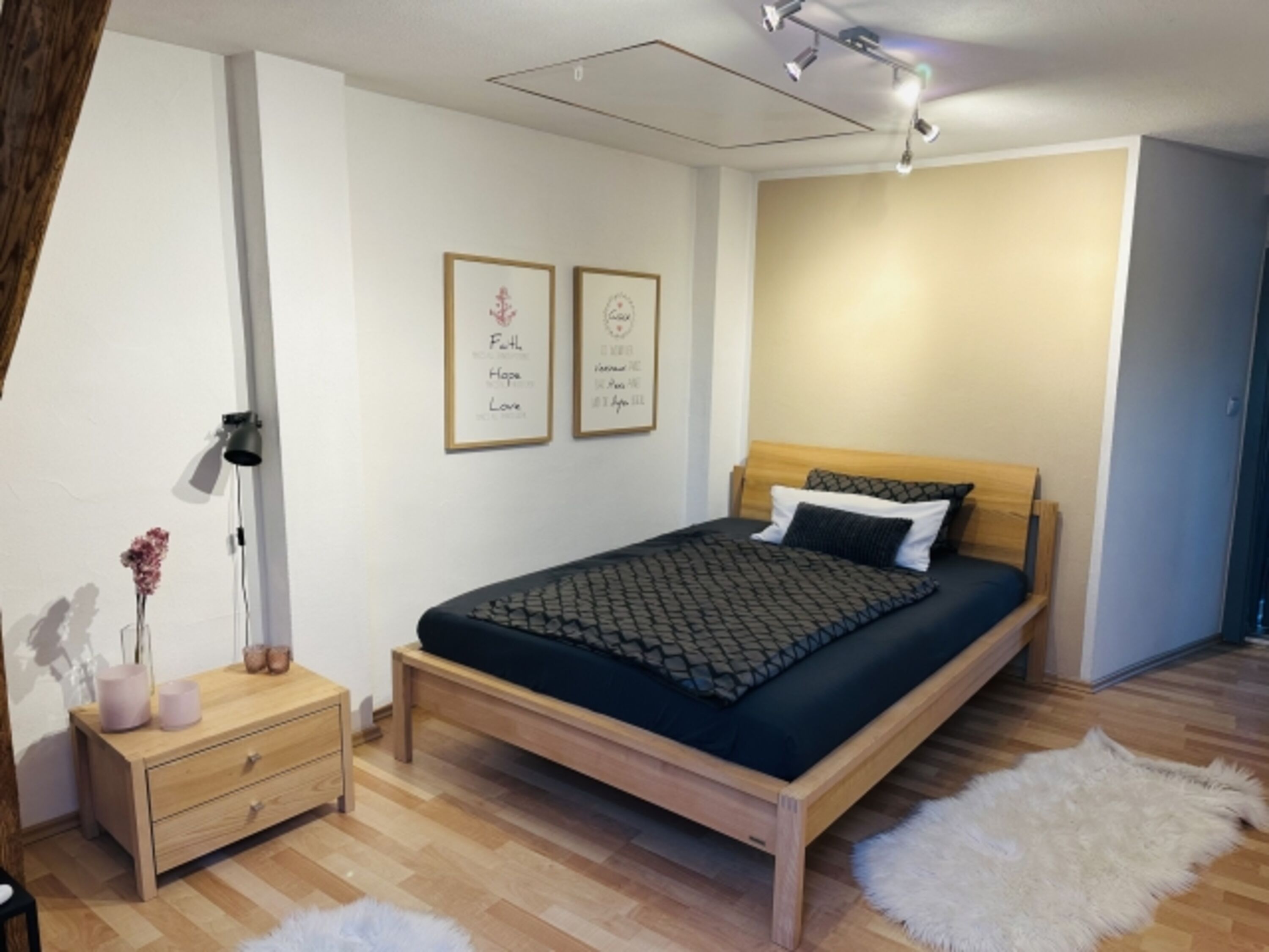 2. Schlafzimmer 