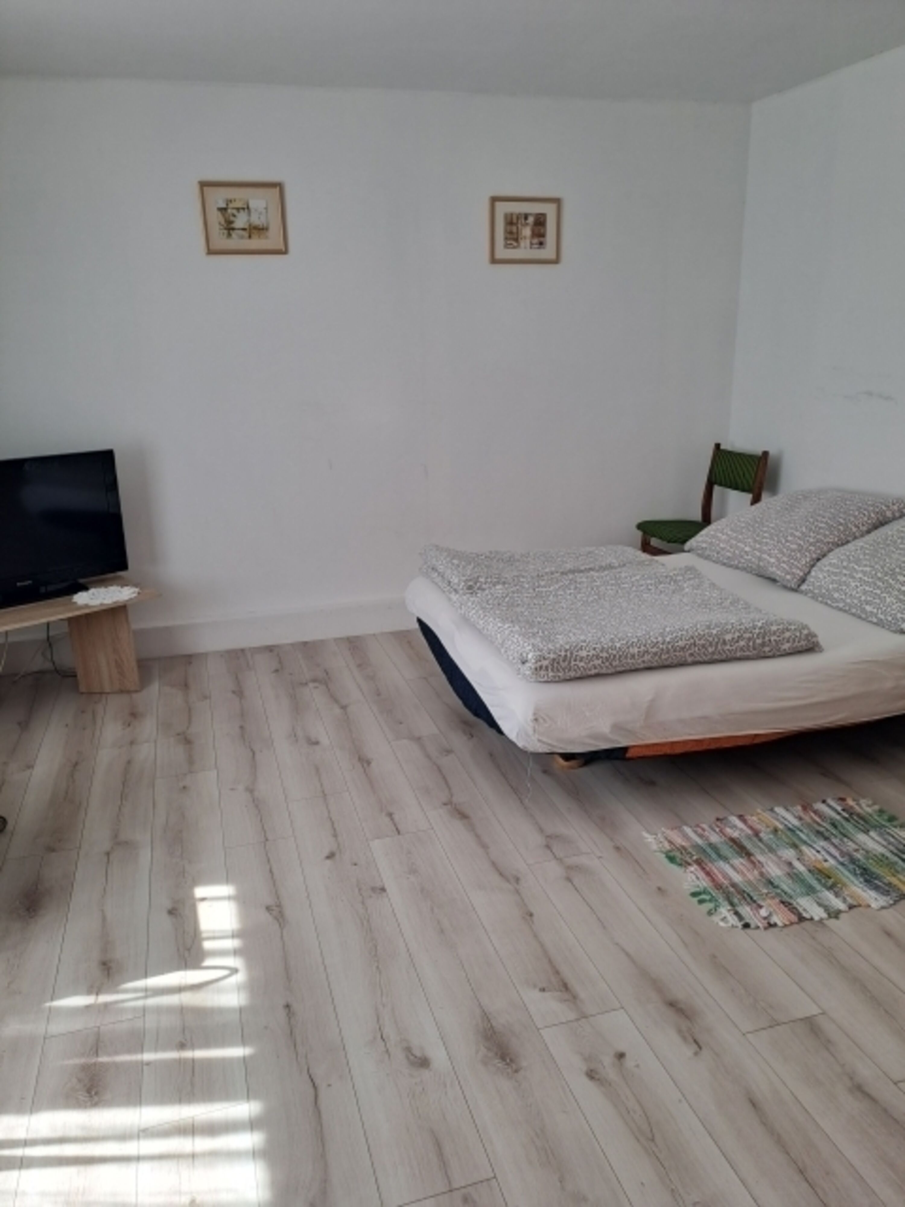 Schlafzimmer 1