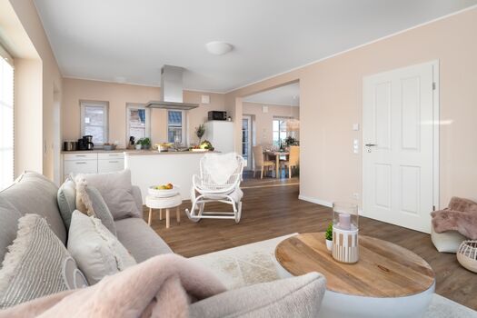 Wohnbereich mit offener KÜche