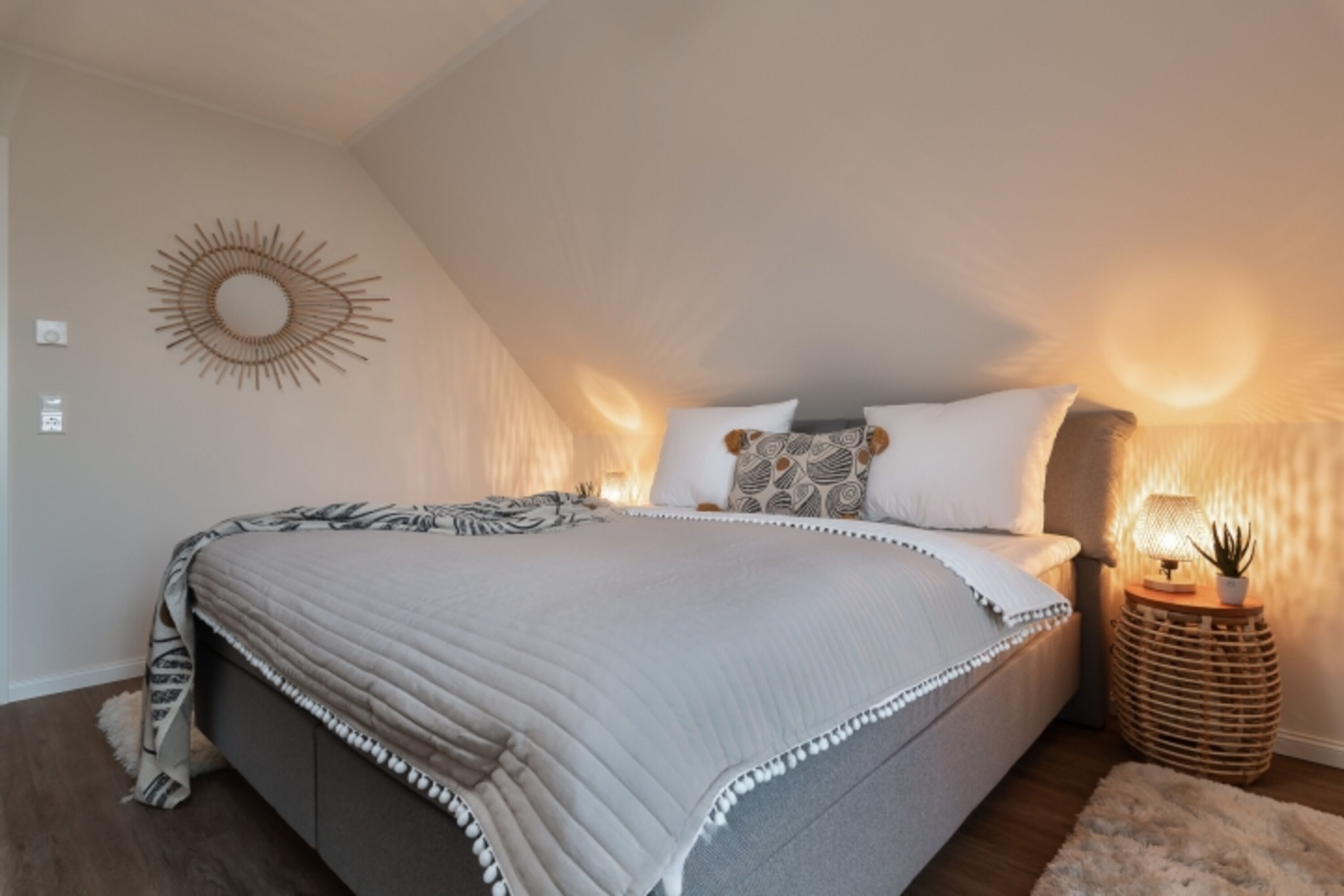 Schlafzimmer 04 mit TV