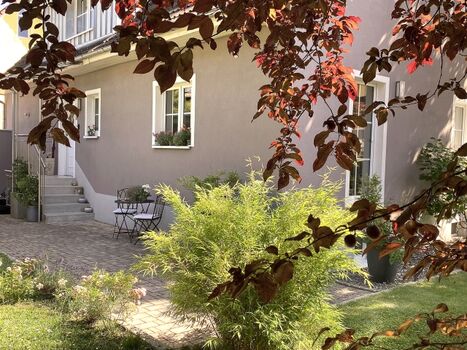 Hausansicht aus Garten