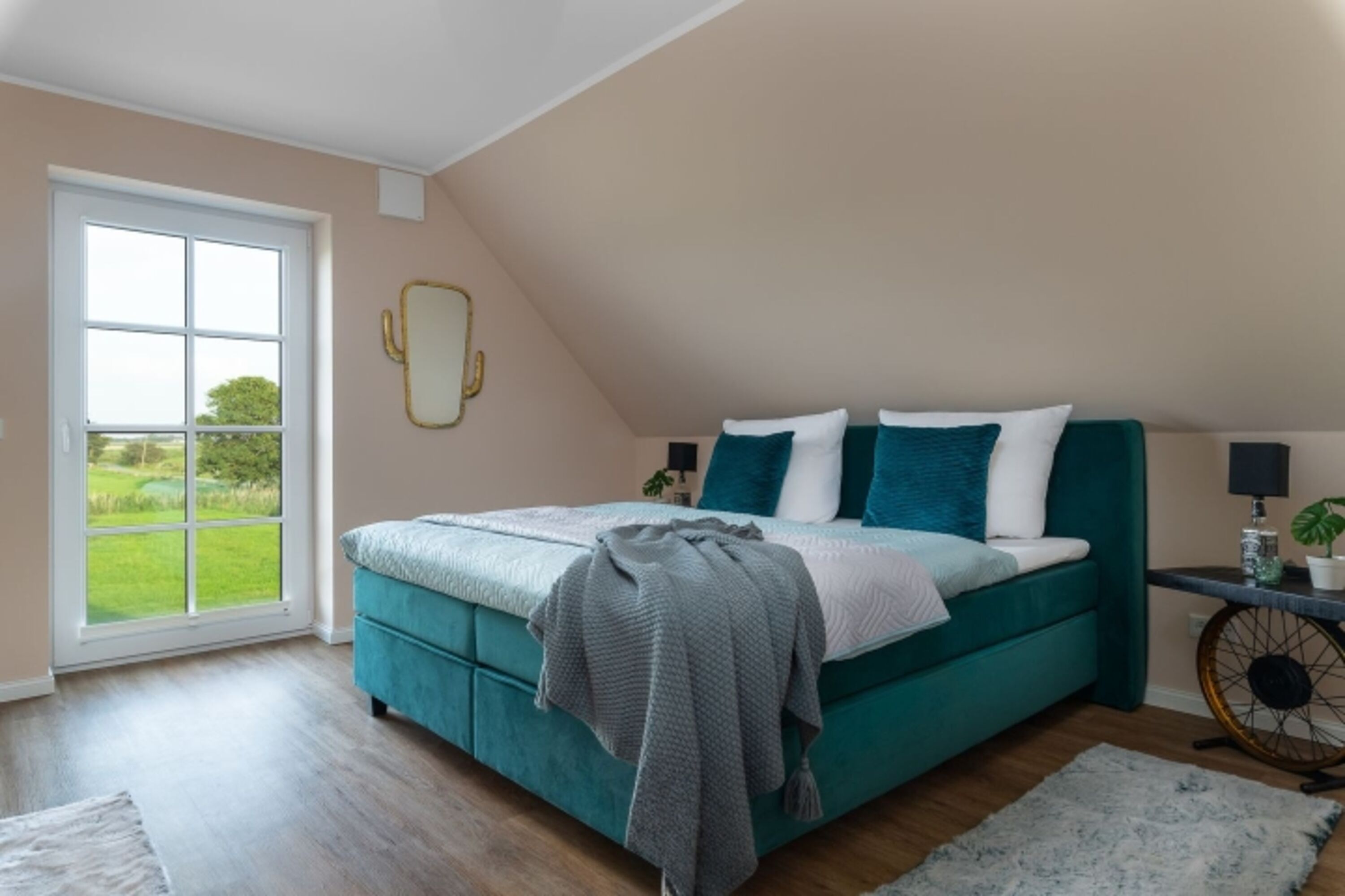 Schlafzimmer 4
