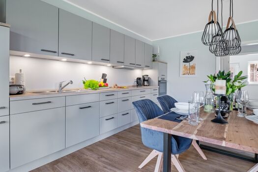 Essbereich mit offener Küche