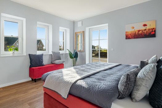 Schlafzimmer mit Boxspringbett