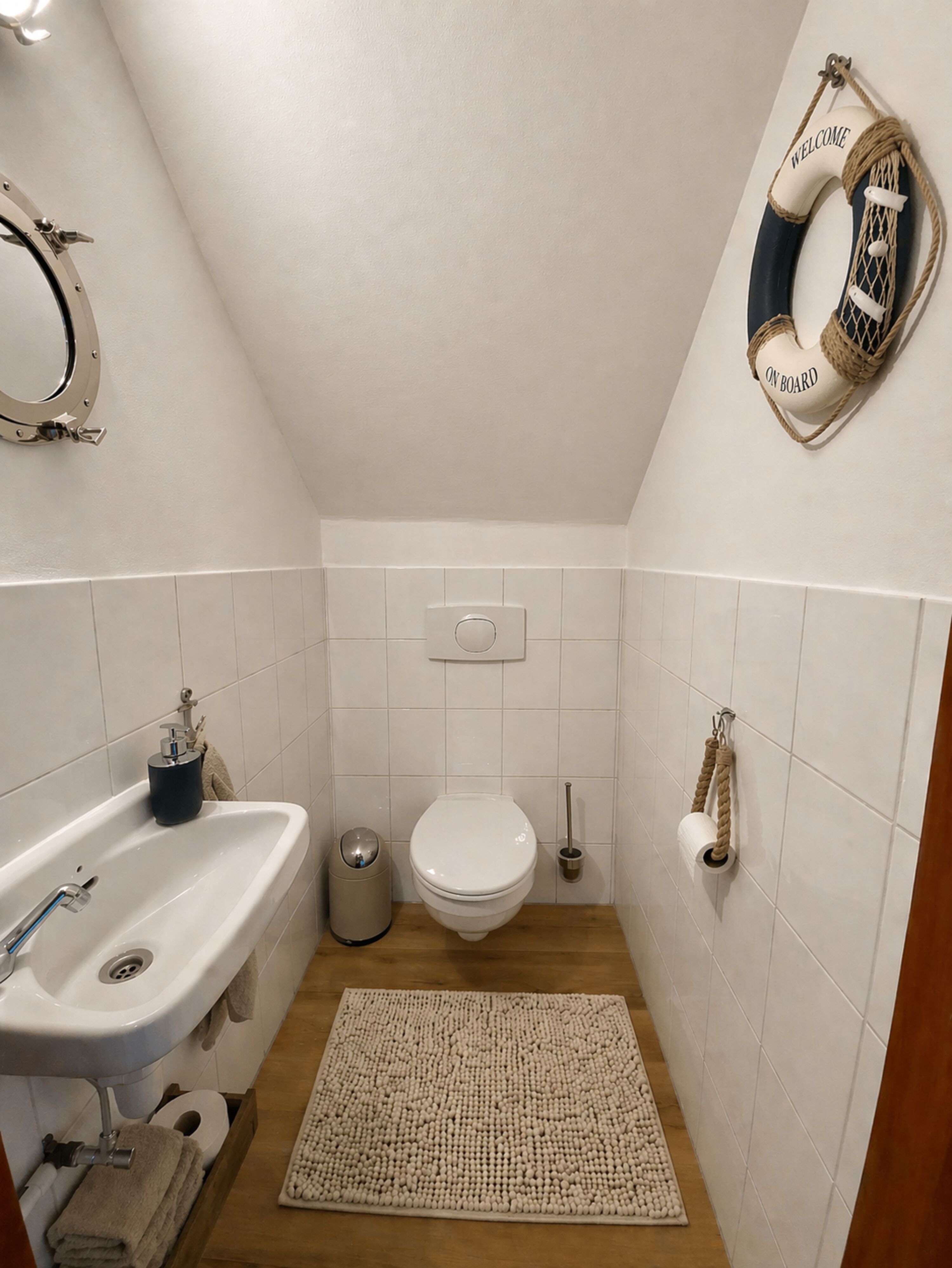 separates WC (UG)
