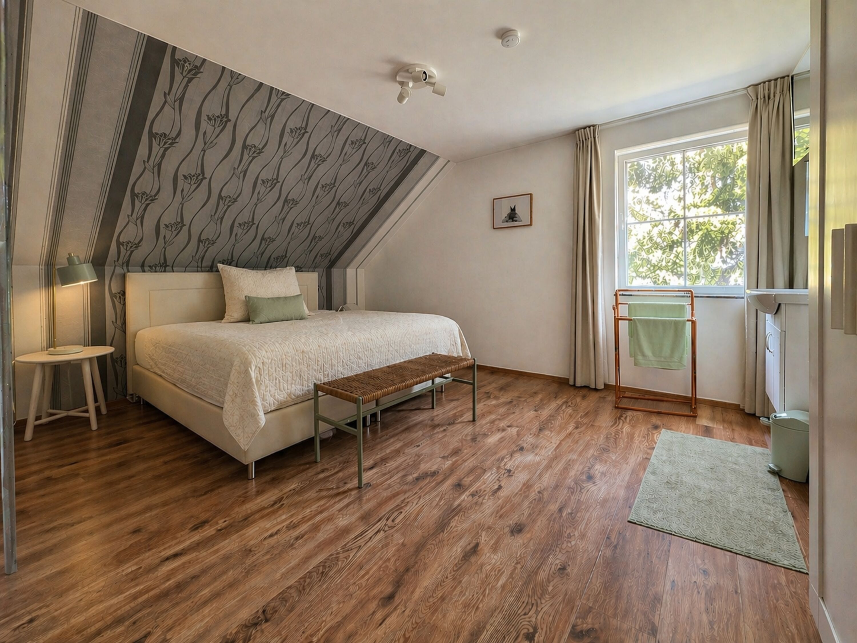 Schlafzimmer Nr. 2 (OG) mit Bad en Suite