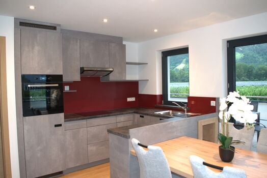 Voll ausgestattete Küche
