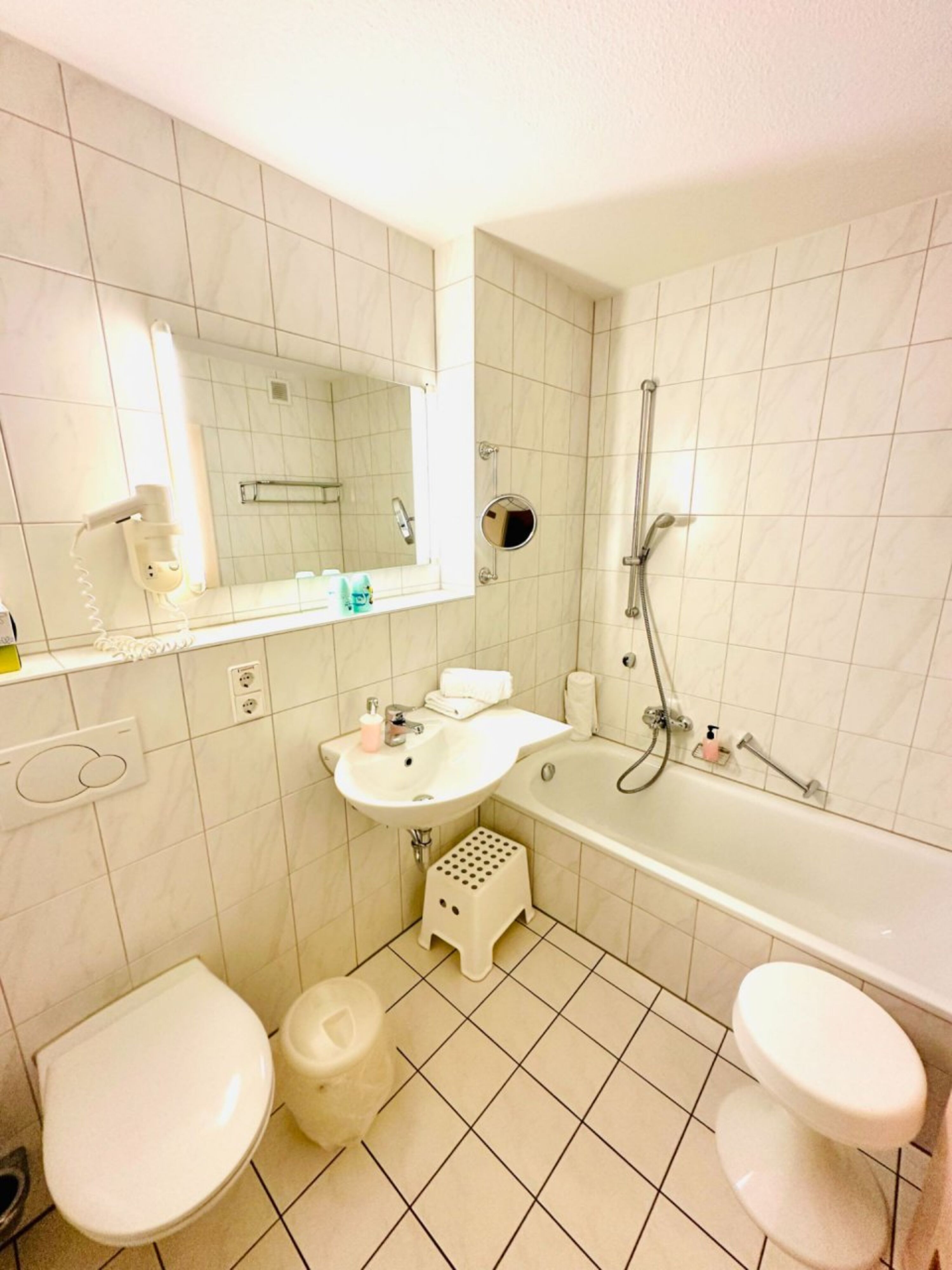 Bad mit Badewanne