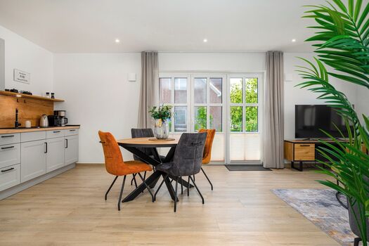 Heller Wohn-Ess-Bereich