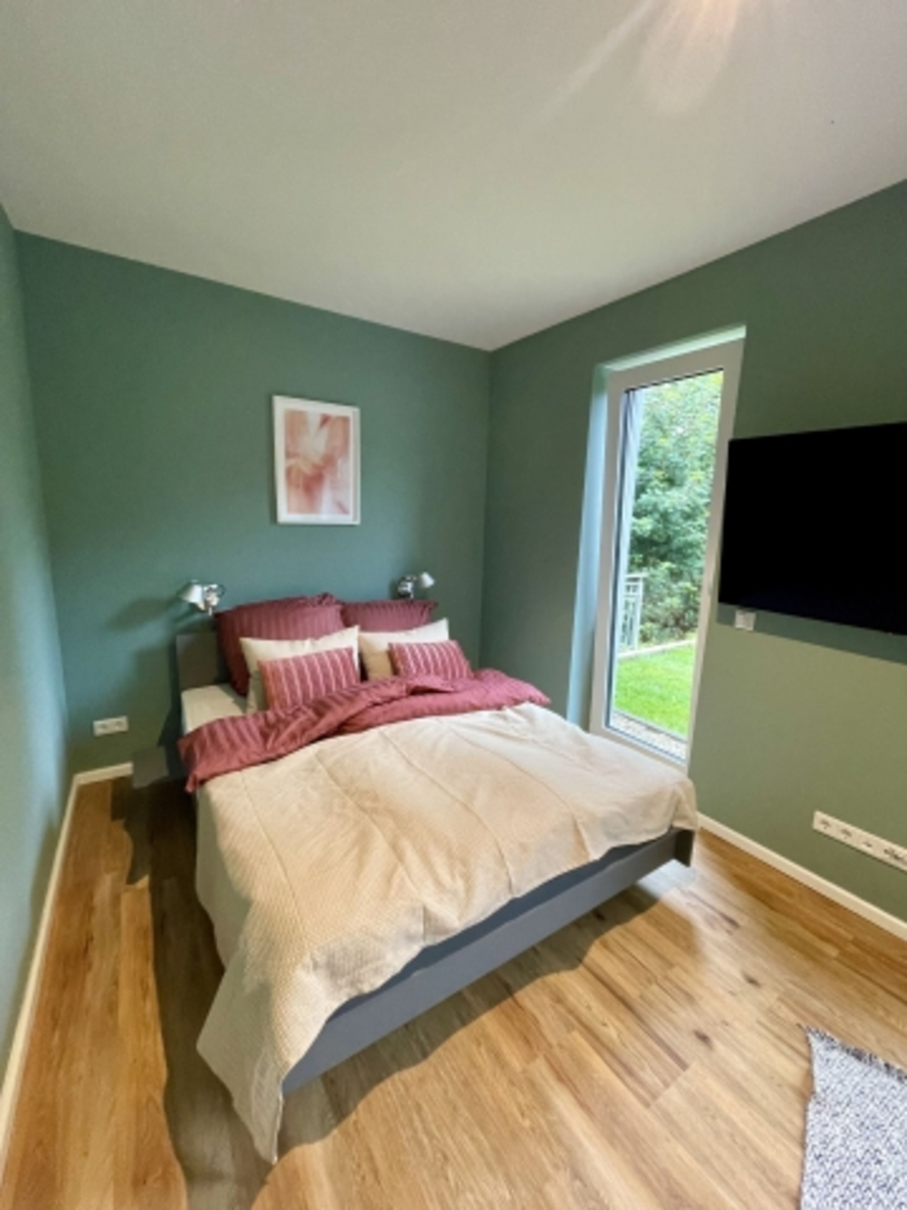 Schlafzimmer 1 (größere)