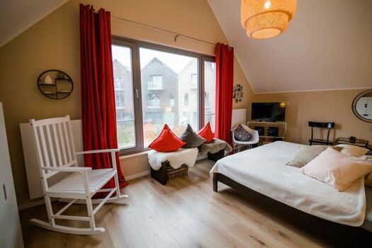 Schlafzimmer Nr. 1 mit TV und DVD Player