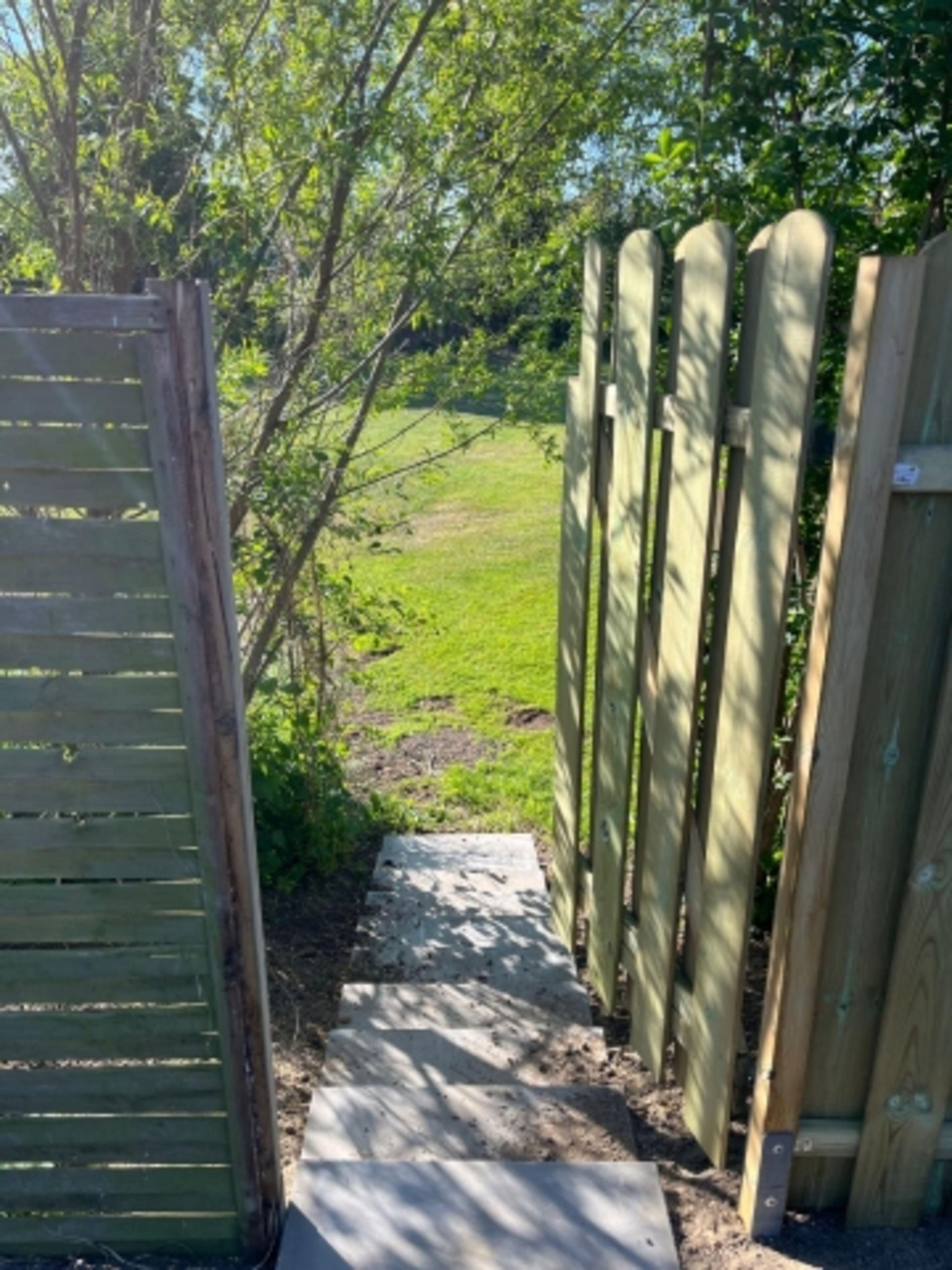 Pforte zum angrenzenden Spielplatz