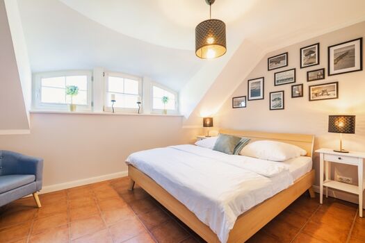 Schlafzimmer 1 mit Doppelbett 180x200