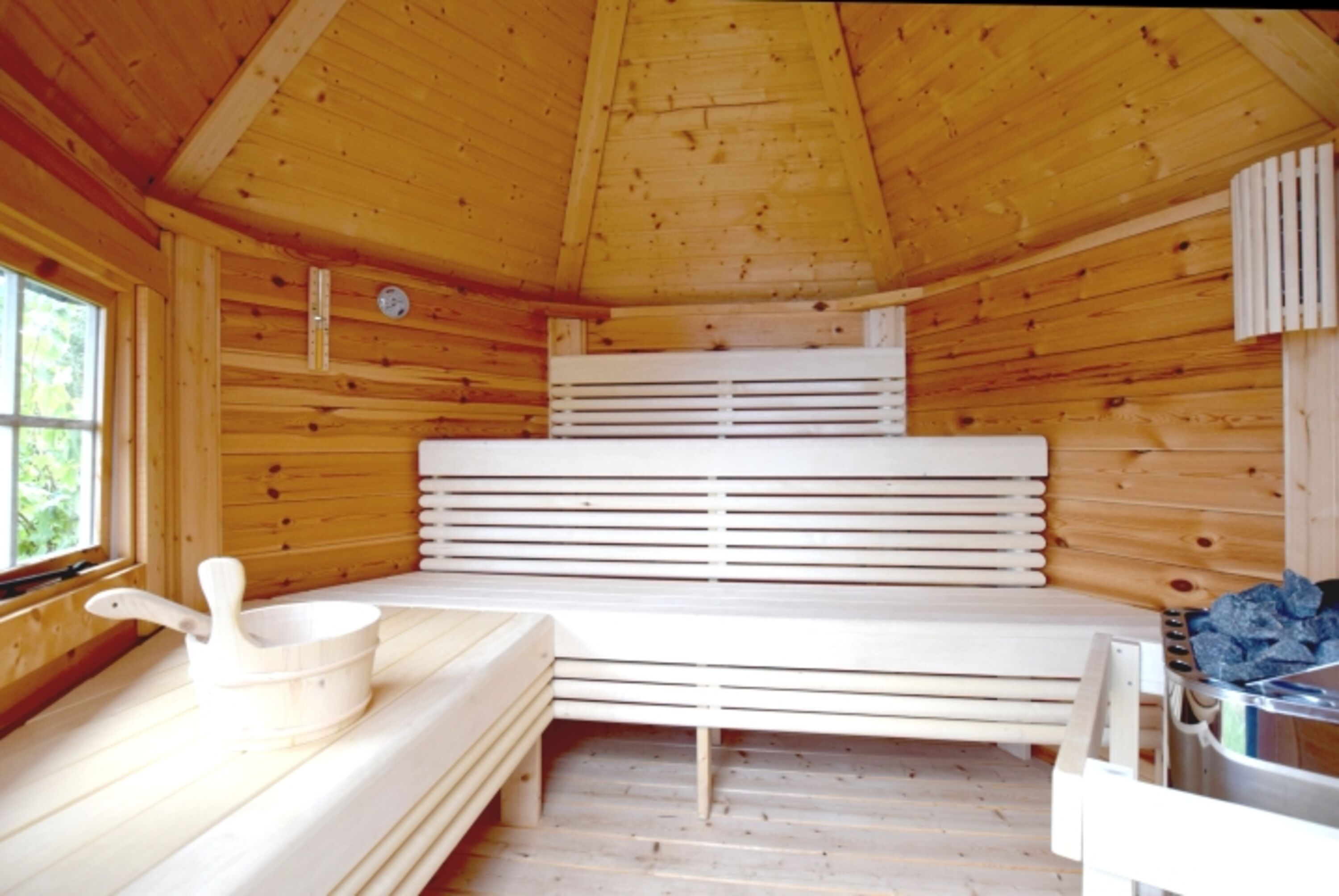 Die Sauna mit Blick in die Natur