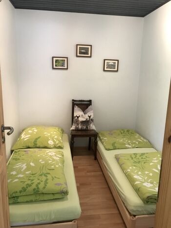 Schlafzimmer mit Einzelbetten