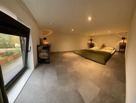 Schlafzimmer im OG, ideal für Kinder, reduzierte Deckenhöhe, Klimaanlage