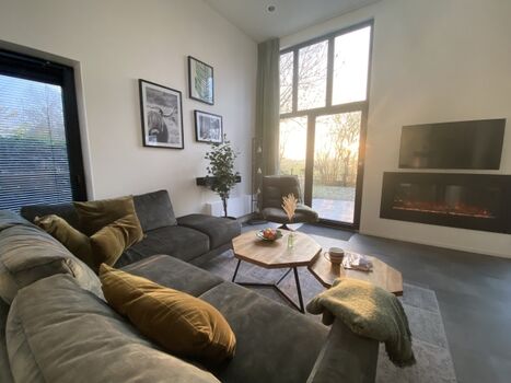 gemütliches Wohnzimmer mit herrlichem Ausblick